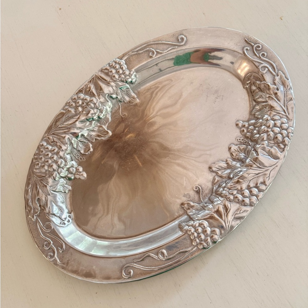 Wilton Armatale Large Oval Grape Tray, silver (aluminum alloy)